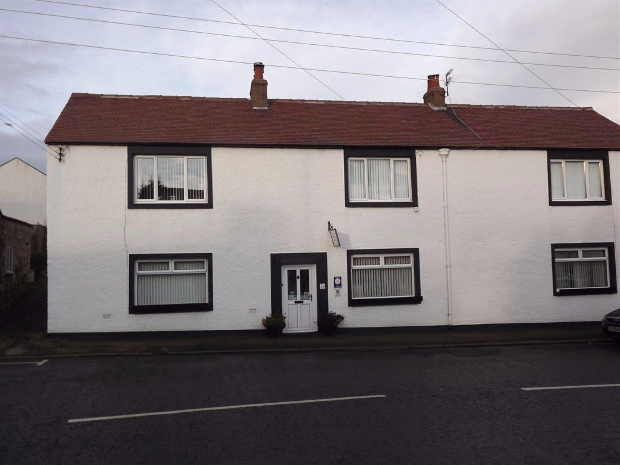 The Farmhouse Guesthouse Belford Exterior photo